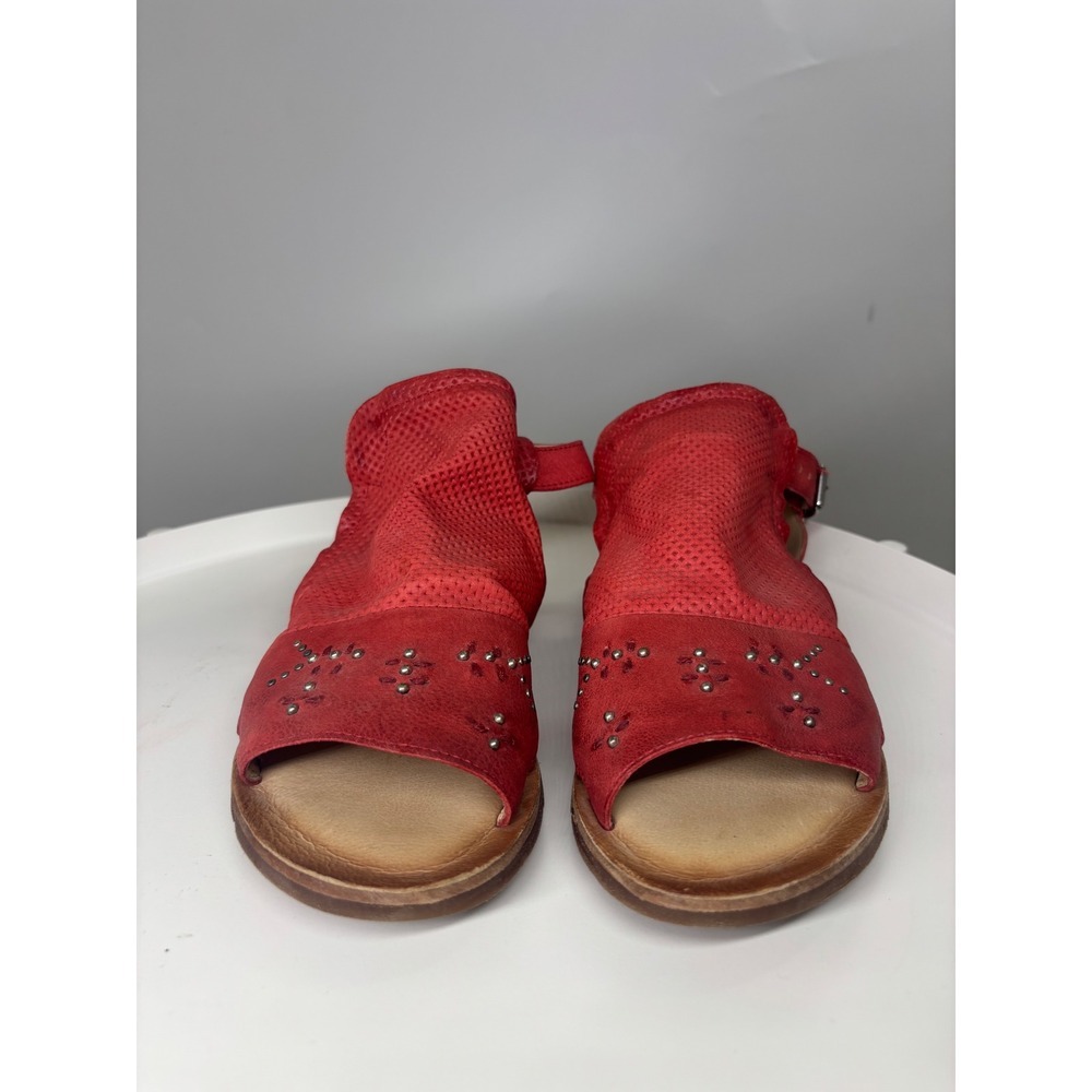 Miz Mooz Fifi Red Leather Studded Perforated Flat Sandals Womens 38 Wide Boho